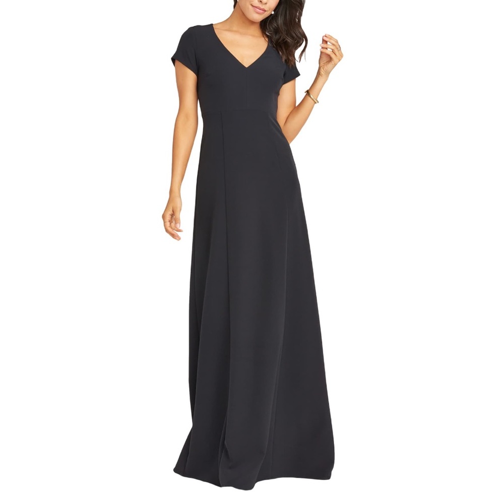Geneva Gown
SHOW ME YOUR MUMU black long maxi